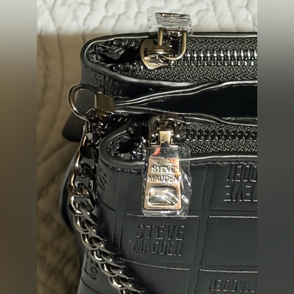 Steve Madden Black Embossed Shoulder Bag - Picture 3 of 12